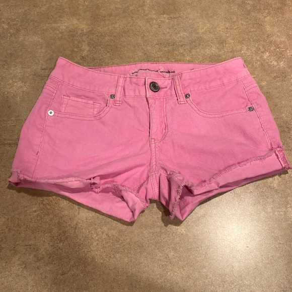 American Eagle Outfitters Pants - Women’s American Eagle corduroy shorts size 4
